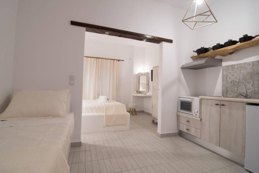 Nemesis Paleochora Apartment Chania  Exterior photo